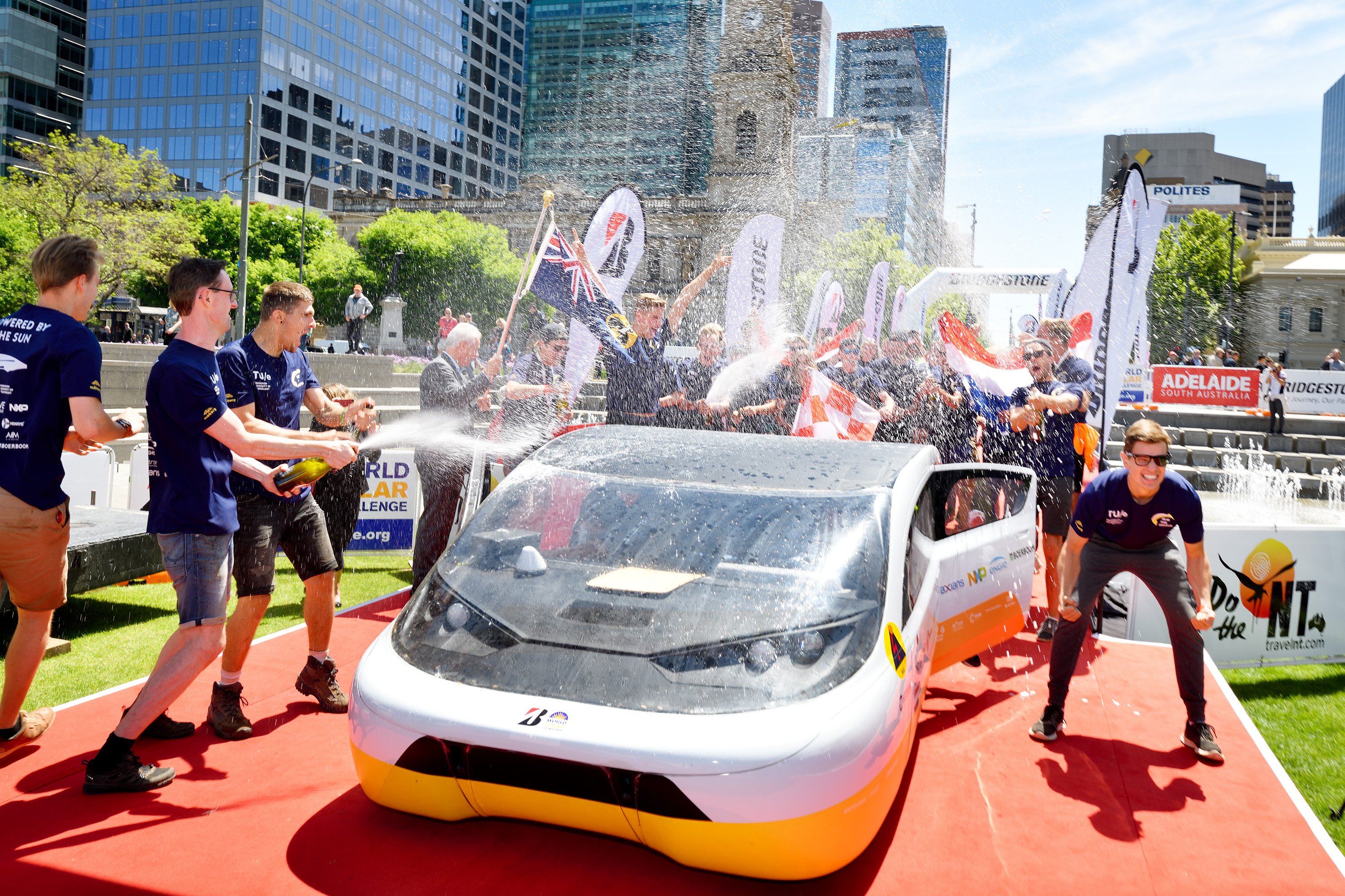 BvOF 2019 - Stella Era bij finish World Solar Challenge